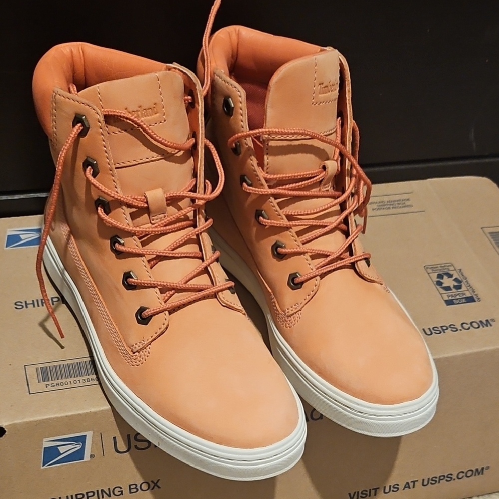 Timberland WOMEN'S boots